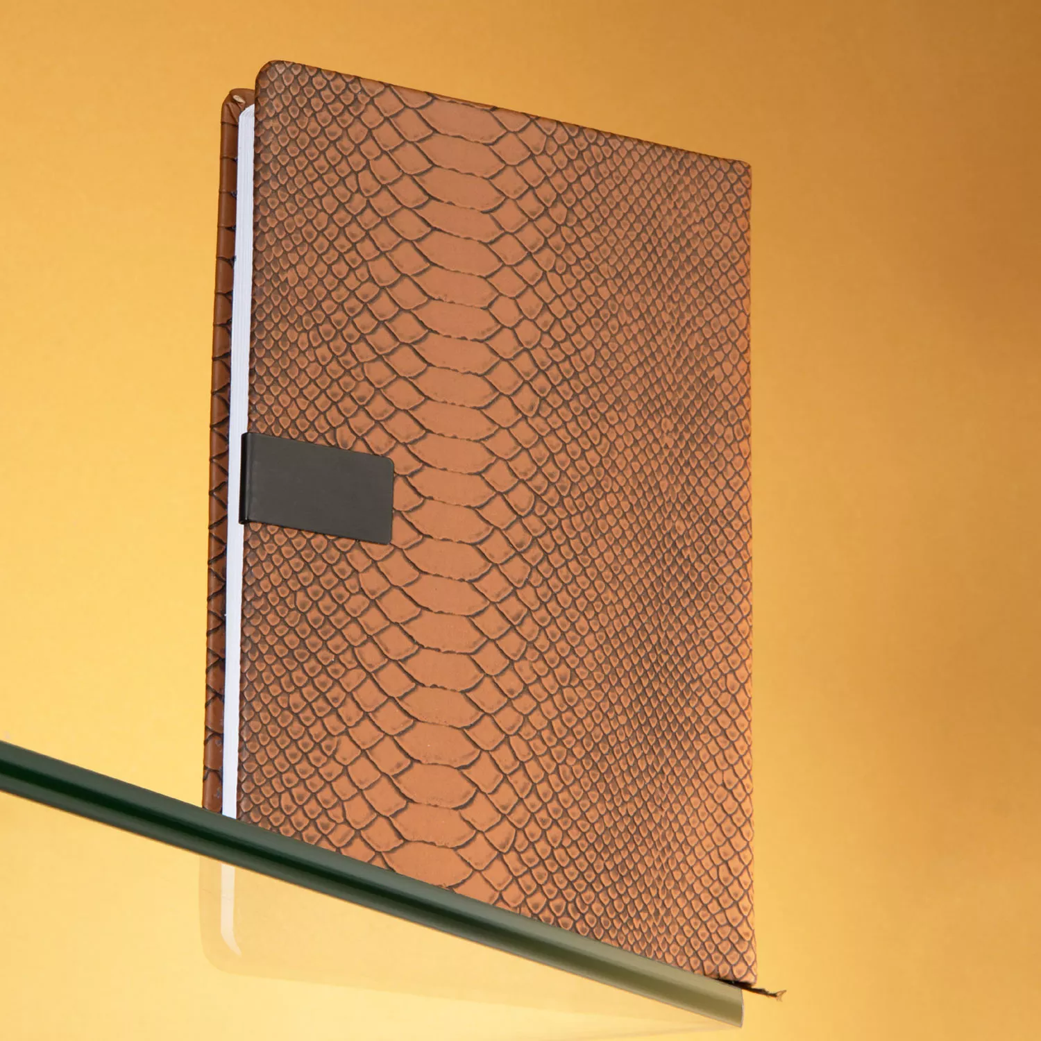 سالنامه و سررسید سال 1404 مدل 117006413