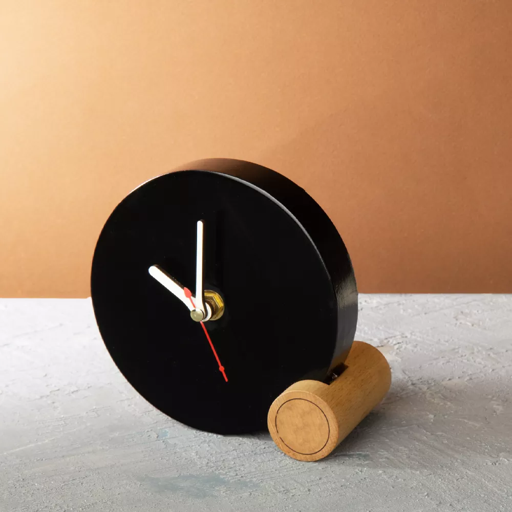 ساعت رومیزی چوبی مدل 117007008